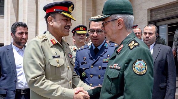 Iran dan Pakistan