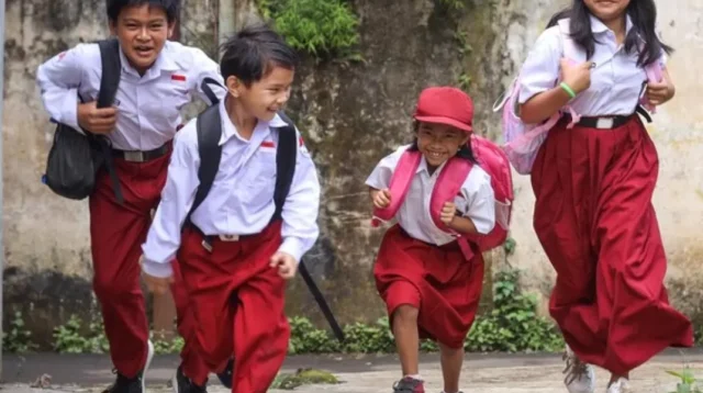 sekolah gratis