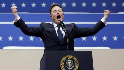 Elon Muskk