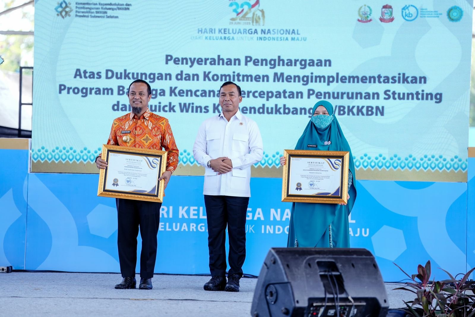 Berhasil Turunkan Angka Stunting Pemprov Sulsel Raih Penghargaan Quick Wins dari KemendukbanggaBKKBN