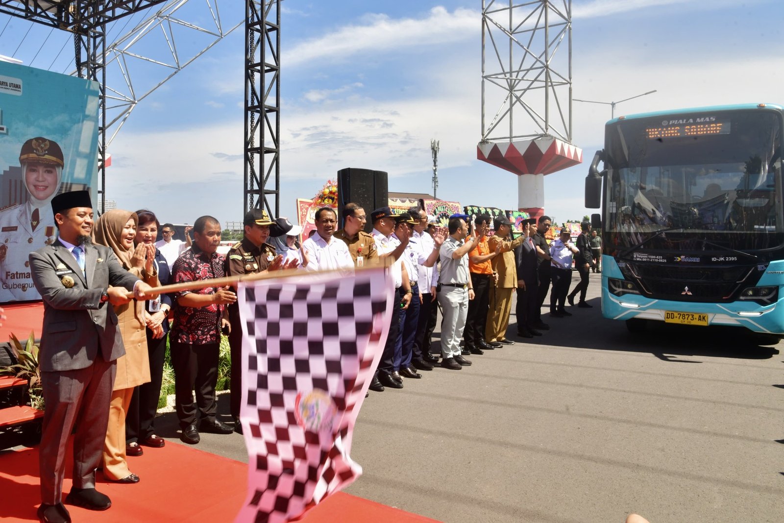Bus