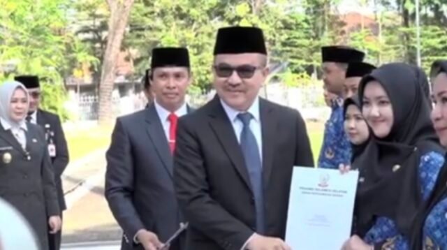 Pemprov Sulsel Serahkan SK Ribuan PPPK Tahap I