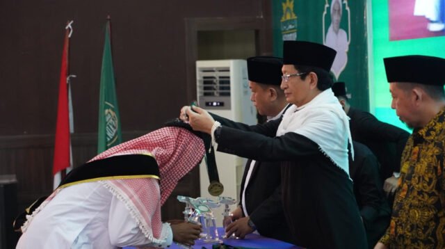 Pesan Menag pada Wisudawan Santri Tahfiz 30 Juz Jadilah Al Quran Berjalan