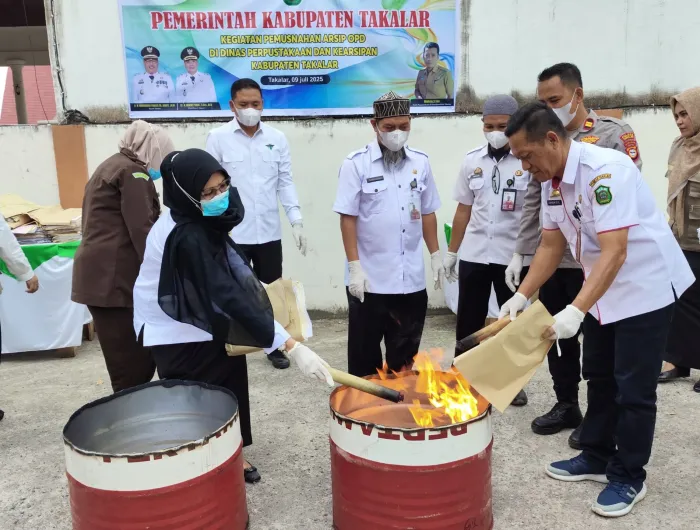 Wabup Hengky Yasin Hadiri Pemusnahan 5660 Berkas Arsip di Lingkup Pemkab. Takalar