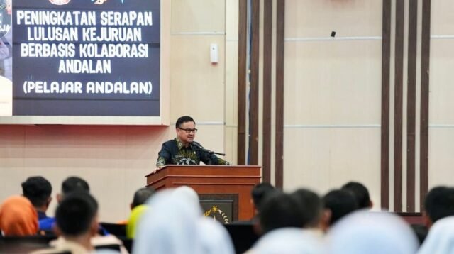 Pemprov Sulsel Dorong Kerja Sama SMK Vokasi dengan Dunia Usaha dan Unhas
