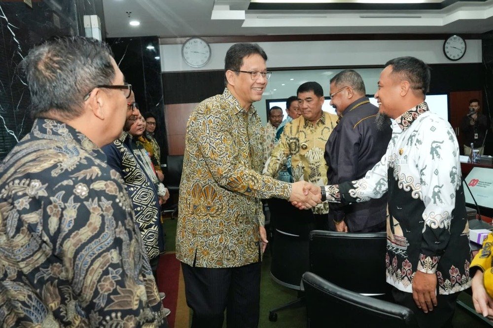 Perjuangkan Pemerataan Pembangunan Gubernur Sulsel Sampaikan Aspirasi Daerah ke Menkeu
