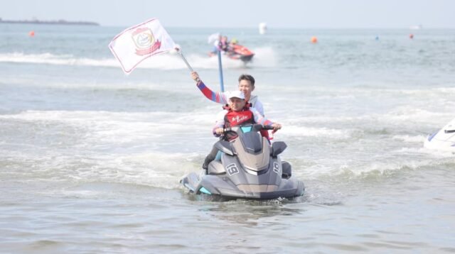 Wali Kota Appi Gas Jetski di Pembukaan Kejuaraan Internasional Makassar 2025