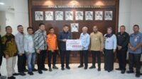 Wali Kota Munafri Antar Langsung Bantuan Pemkot untuk Korban Bencana di Aceh dan Sumatera