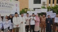 Buka Puasa di Kulo Bupati Sidrap Syaharuddin Alrif Serahkan Bantuan untuk UMKM dan Warga