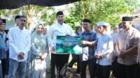 Pemkab Maros Salurkan Daging Kurban Bantuan Presiden RI ke Warga Camba