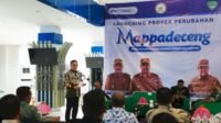 Sekda Sulsel Kukuhkan Tim Mappadeceng untuk Percepat Pelayanan Perizinan di Maros Sekda Sulsel Kukuhkan Tim Mappadeceng untuk Percepat Pelayanan Perizinan di Maros