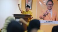 Muchlis Misbah Desak Bapenda Cek Izin Reklame Muchlis Misbah Desak Bapenda Cek Izin Reklame