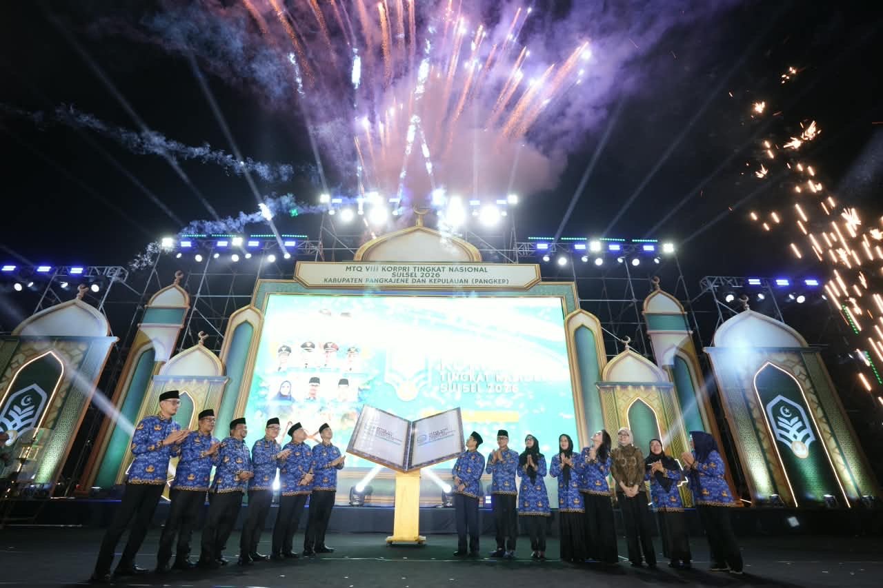 Wali Kota Makassar Dampingi Menag Tutup MTQ VIII KORPRI Nasional di Pangkep