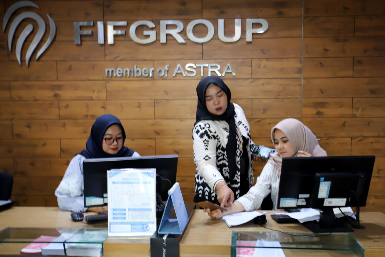 FIF Terbitkan Obligasi Rp25 Triliun Fitch Ratings Beri Peringkat AAAidn