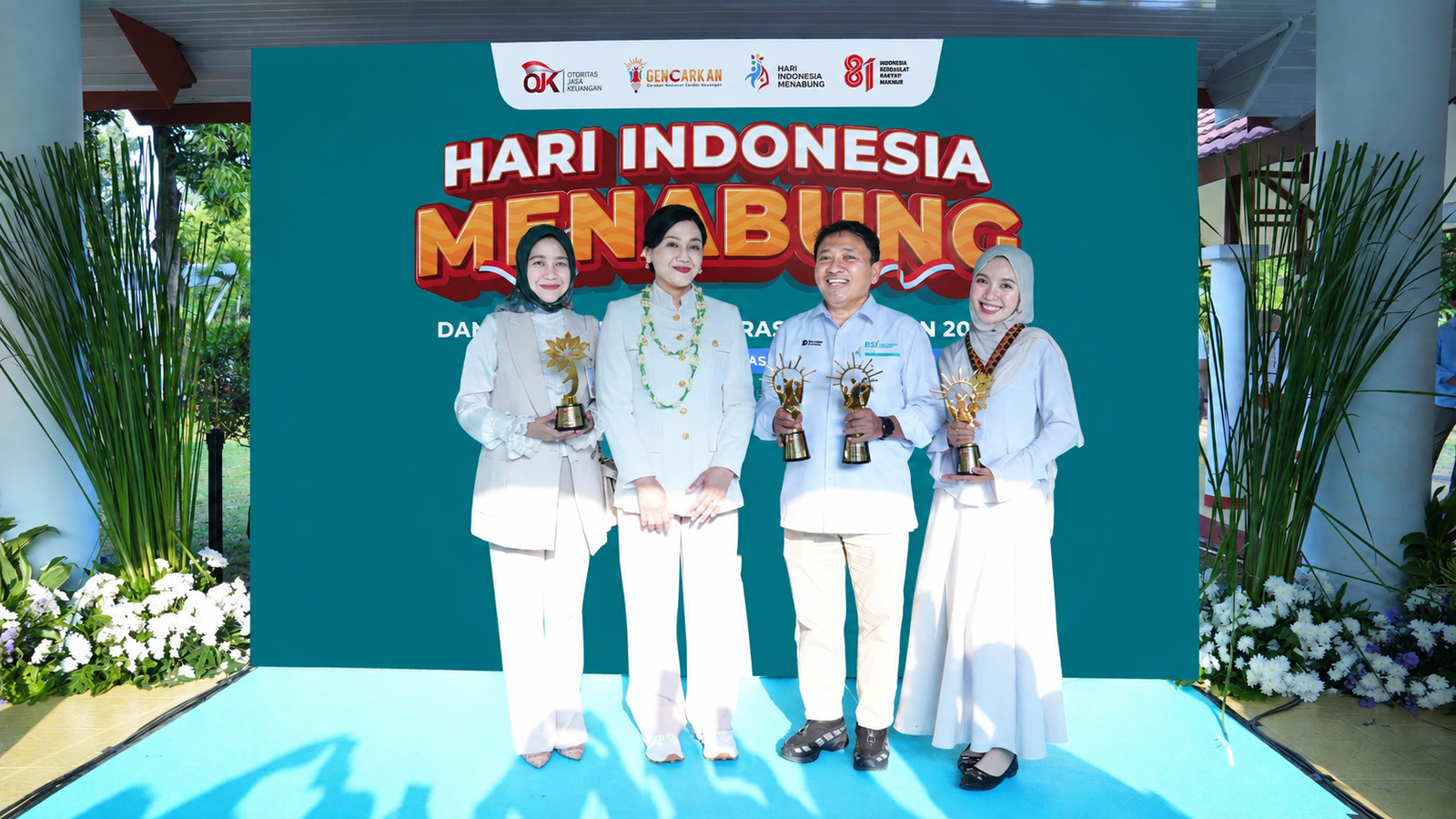 Konsisten Perkuat Literasi BSI Raih 4 Penghargaan dari OJK