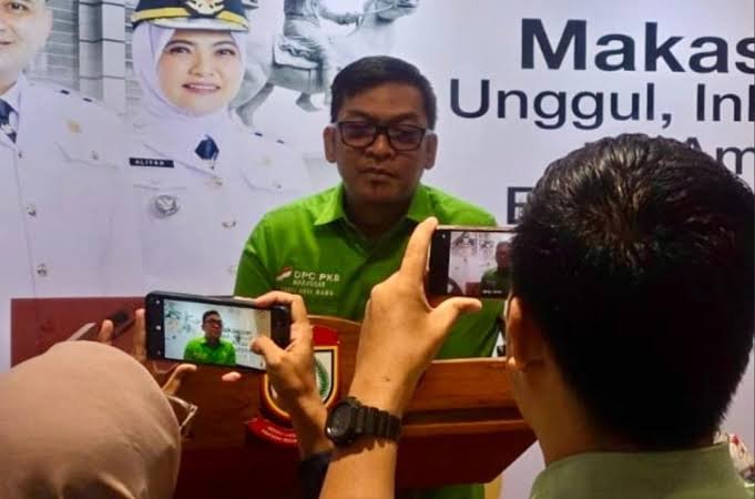 Tak Sekadar di Gedung Dewan Fauzi Wawo Turun Langsung ke SMA Ki Hajar Dewantara